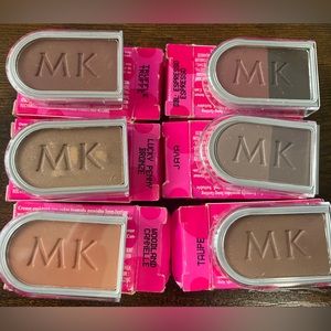 Brand new Mary Kay eye shadows total of 6